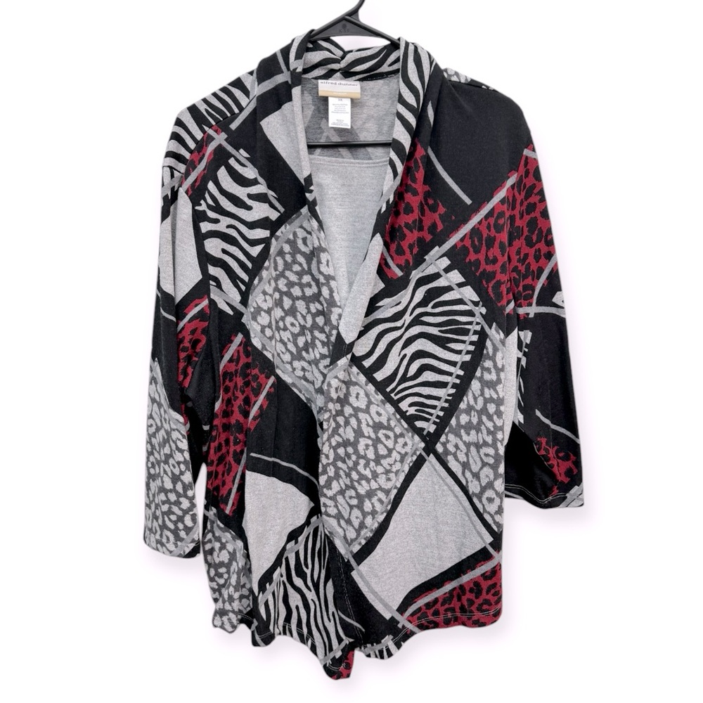 Alfred Dunner Women’s Sweater Cardigan Size 3X
27PTP. 33L.